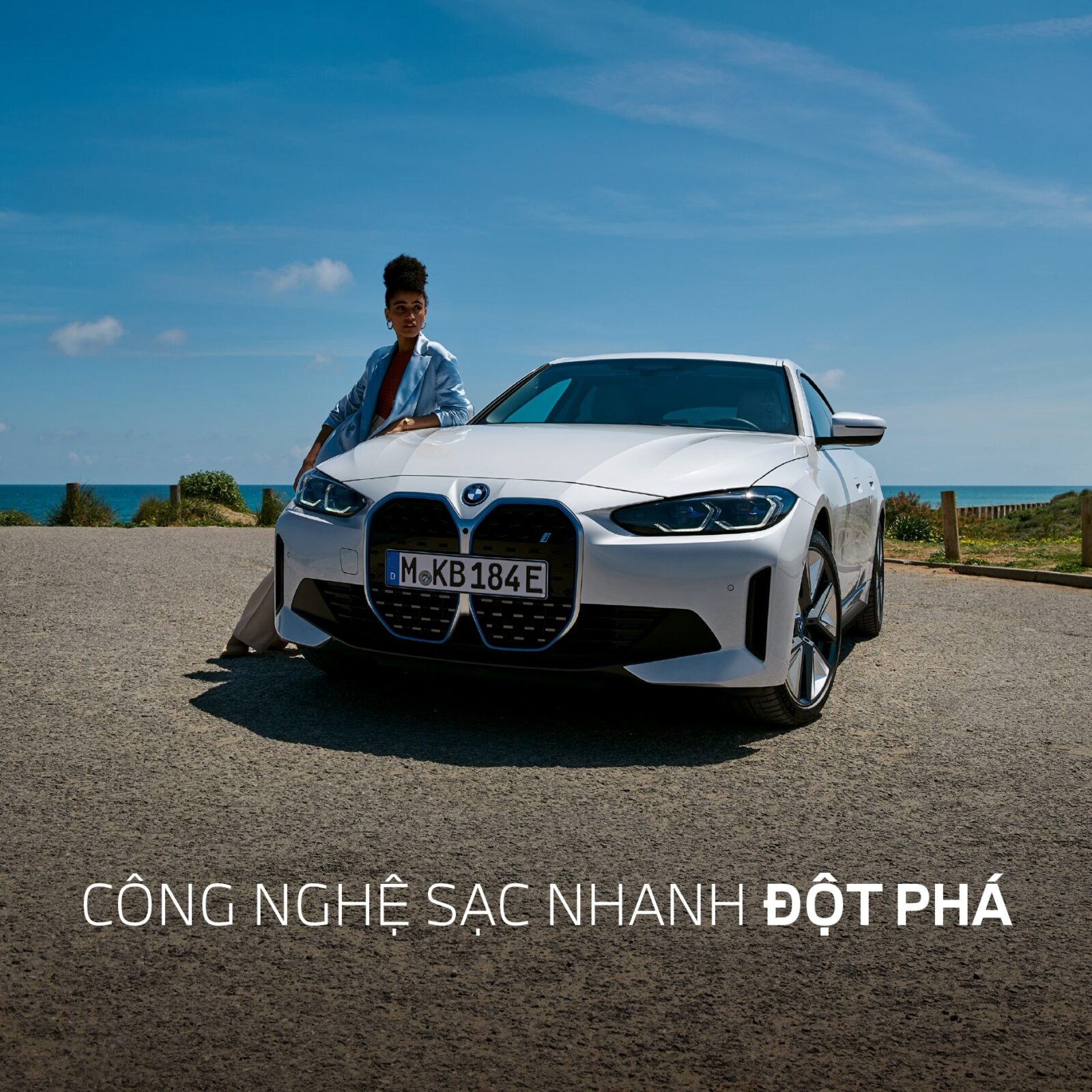 i4 2 min 1 Summerfest - Tiên phong trong công nghệ xanh cùng BMW i4, BMW iX3 - An tâm vận hành xe trên mọi hành trình với hệ thống 19 điểm sạc